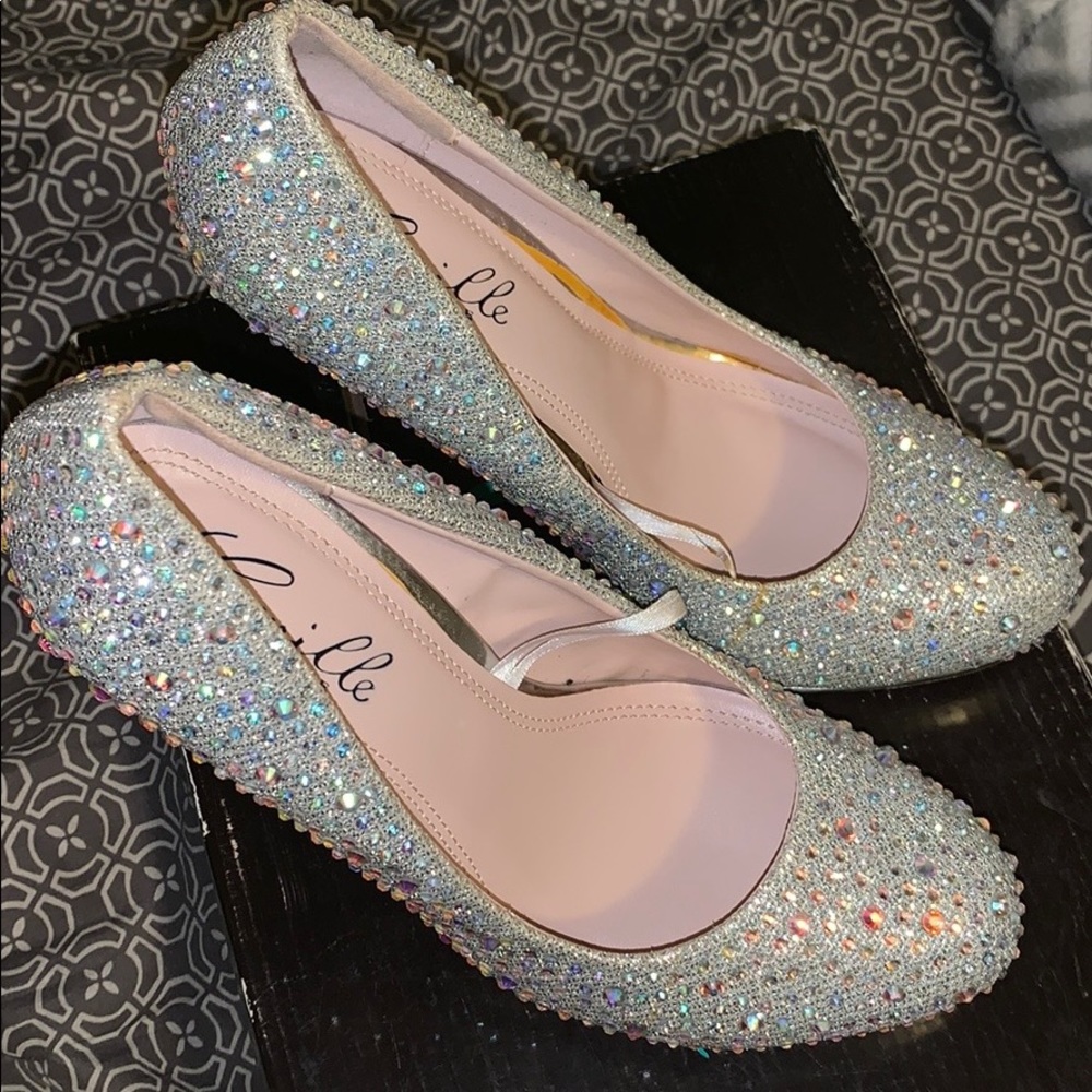 Camille La Vie Nude Sparkly Heels